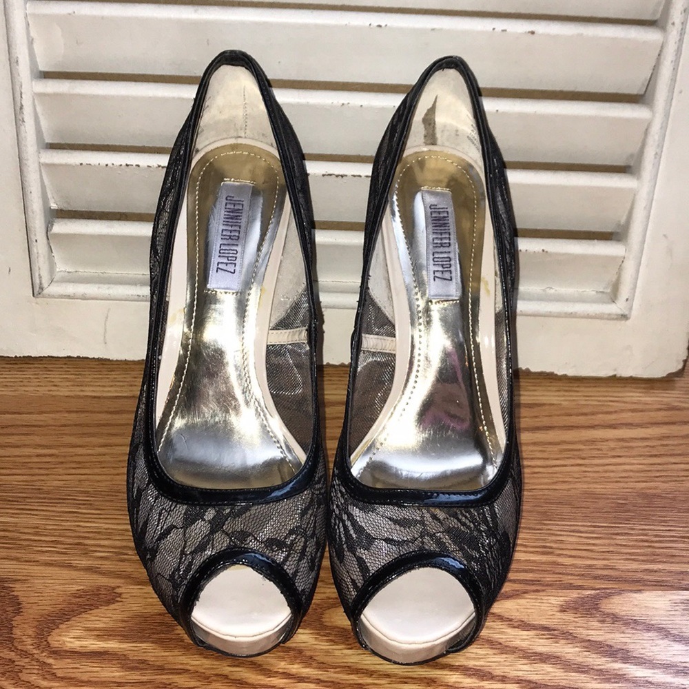Jennifer Lopez black lace heels